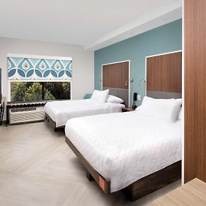 Queen Room Two Queen Beds Mobility Access