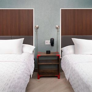 Queen Room Two Queen Beds